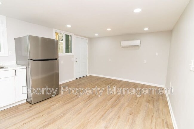 Photo - 1714 Portland St Unidad C