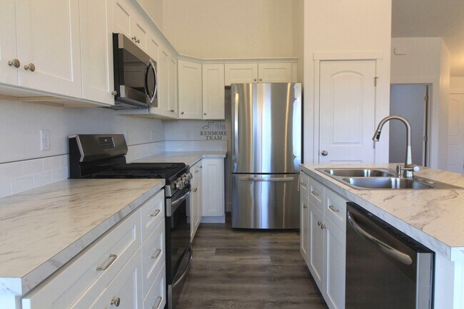 Photo - 3 Bed/2 Bath + an Office Pasco Home