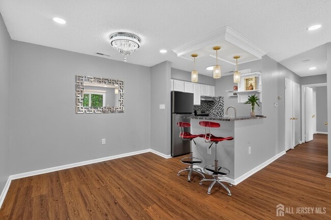 Photo - 5208 Ravens Crest Dr