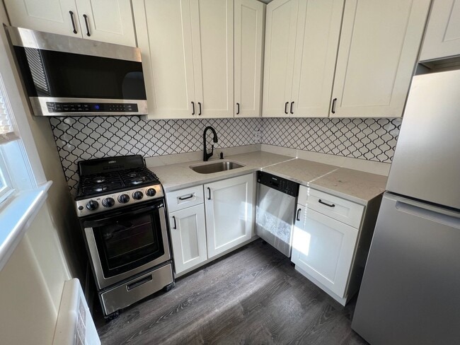 Building Photo - 92 Winthrop Shore Dr Unit 2
