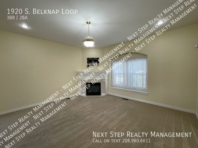 1920 S Belknap Loop