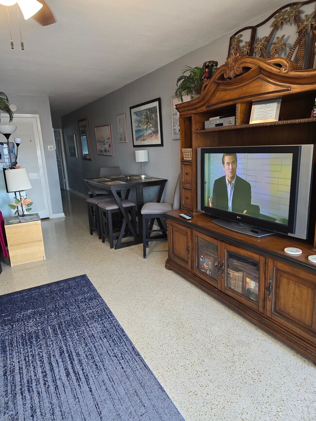 6161 Gulf Winds Dr Unit 251