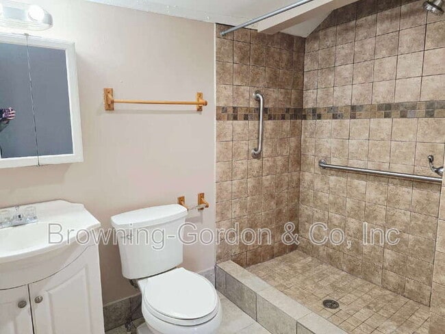 Photo - 1705 11th Ave N