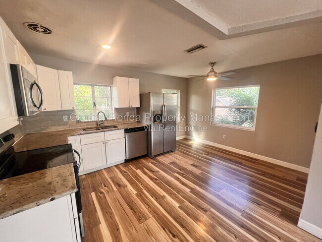 1110 Poinsettia Ave Unidad B