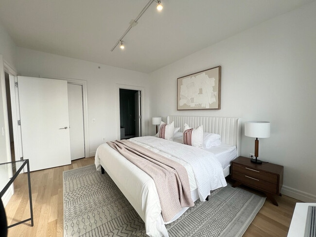 Photo - 56 8th Ave Unit ID1051280P