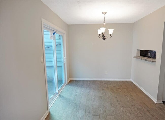 Photo - 291 Country Club Dr