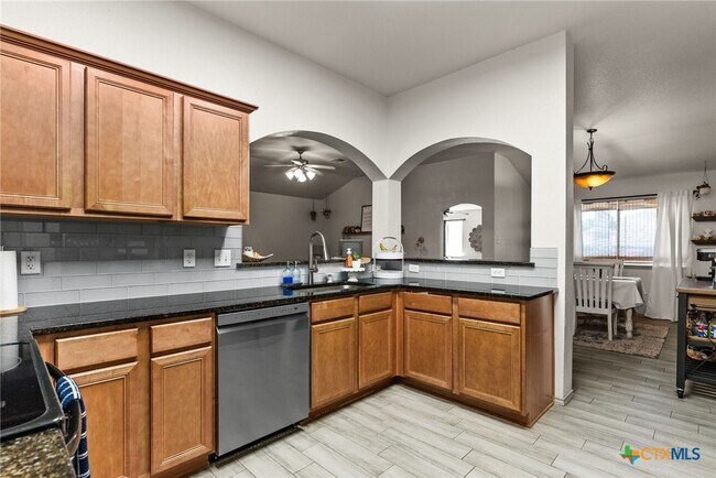 Photo - 5402 Birmingham Cir