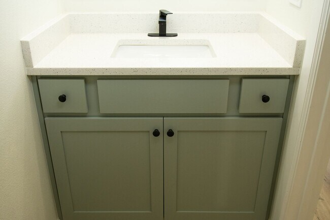 Photo - AVAILABLE NOW ! Townhouse in the heart of West Fork !