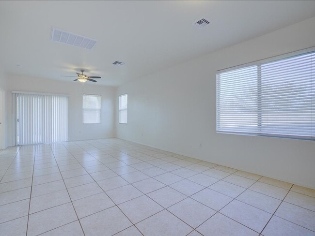 Photo - Bright & Spacious 3-Bedroom Home with Open-Concept Living and Community Pool