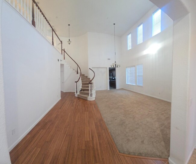 Photo - 1457 Paradise Ln