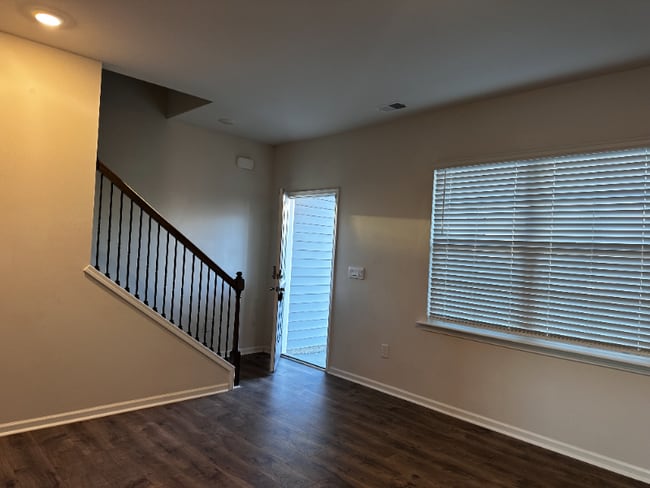 Photo - 3696 Waterford Oak Ct