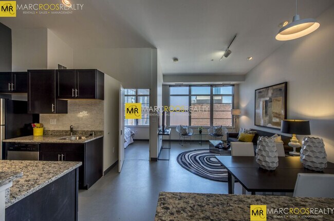 Photo - 161 Berkeley St Unidad #317