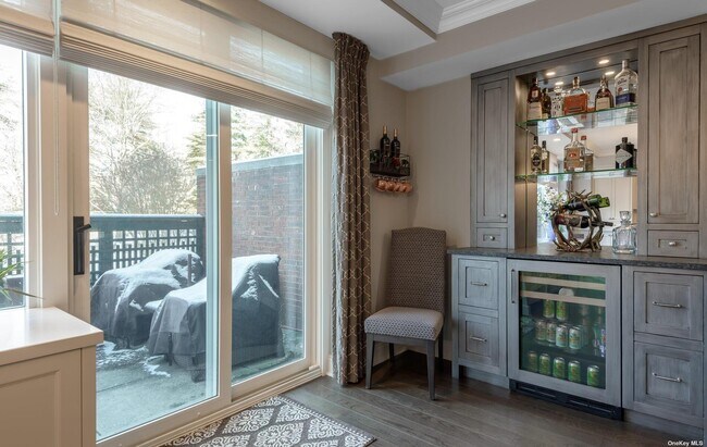 Photo - 100 Hilton Ave Unit M18