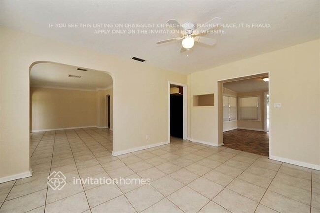 Photo - 350 McArthur Ave