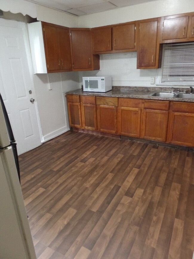 Photo - 846 Stuyvesant Ave