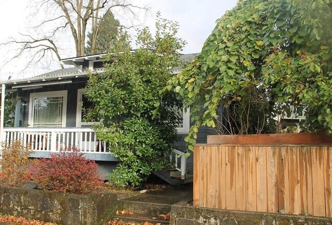 Photo - 3304 NE 73rd Ave