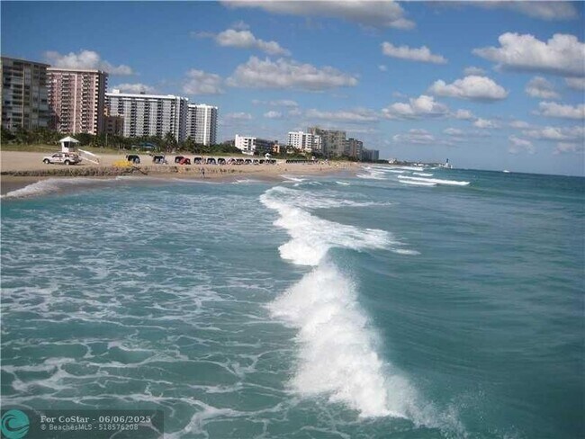 Photo - 303 N Riverside Dr Unit 304