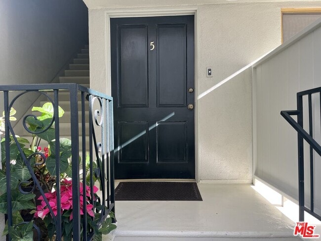 Photo - 11937 Darlington Ave Unit 5