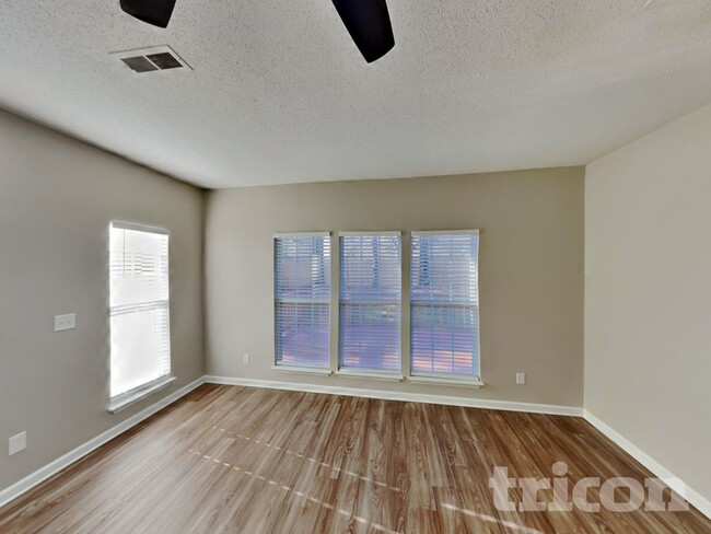 Photo - 24 Pilot Ridge Ct