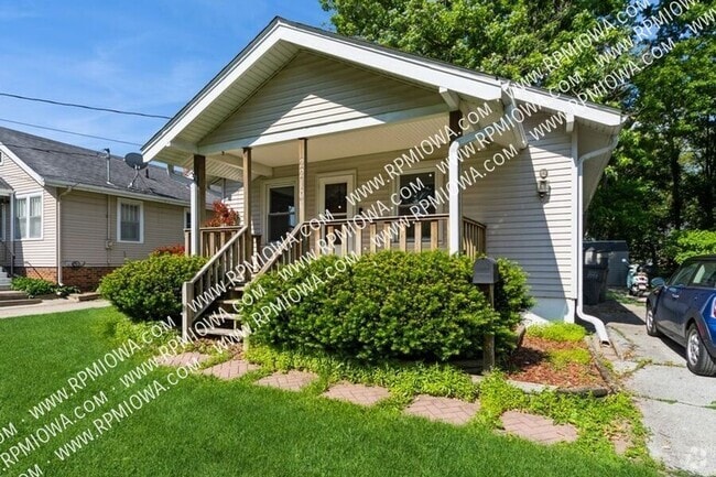 Building Photo - 2210 36th St Rental