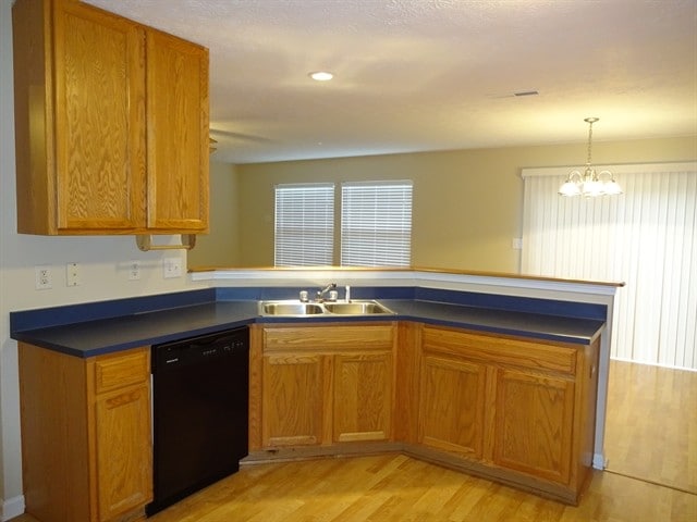 Photo - 1651 Allegro Way