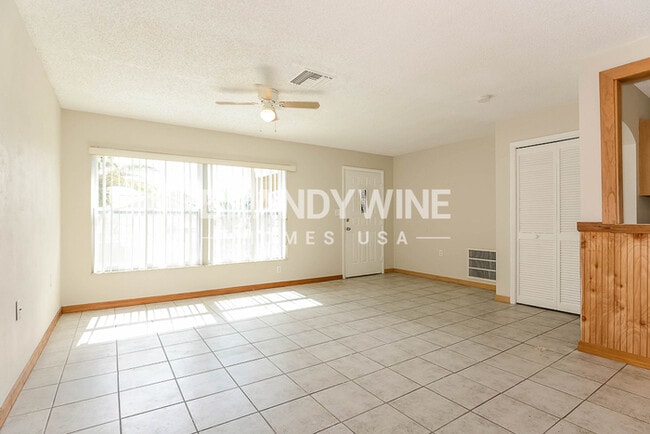 Photo - 9923 Woodridge Ct