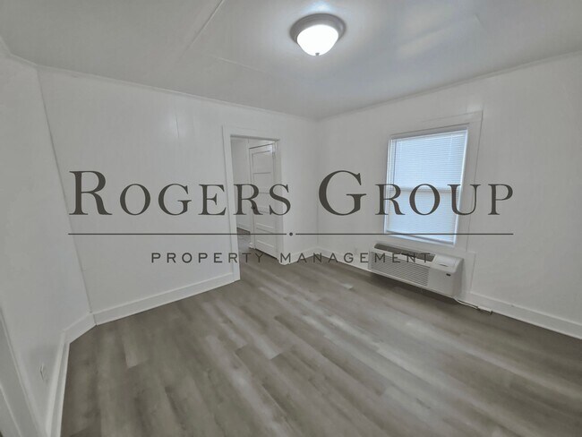 Photo - Homes for rent in Henderson NC - 471 Pettigrew Street - Schedule Showing Online at www.rentnc.net