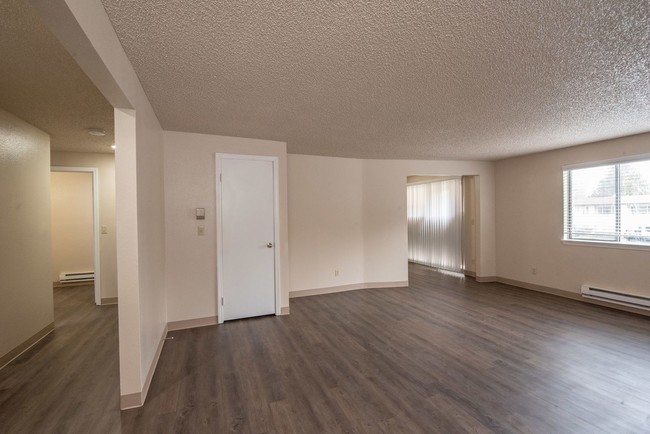 Spacious Living Room