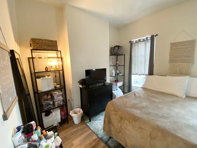 Photo - 72 Hammond St Unit 3