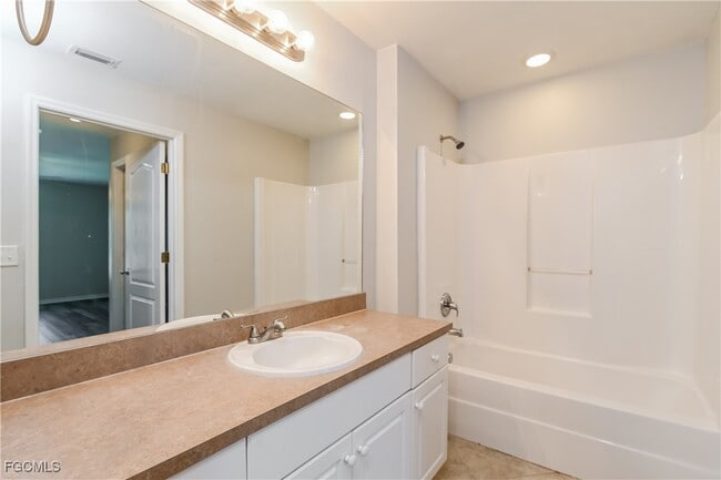 Photo - 2428 NE 1st Ave