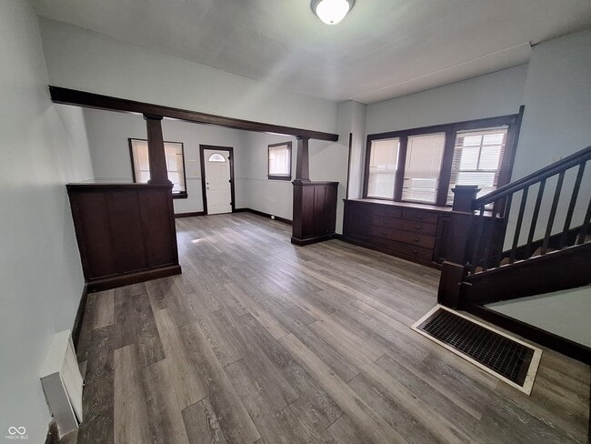 Photo - 334 Dequincy St