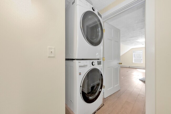 Photo - 31 Champney St Unit 2