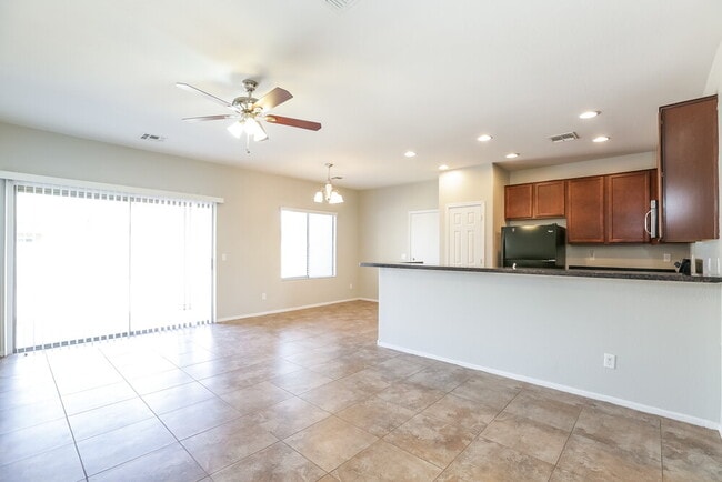 Photo - 7907 S 50th Ln