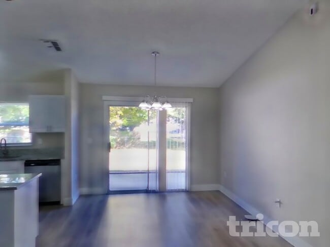 Photo - 6623 Freeport Dr