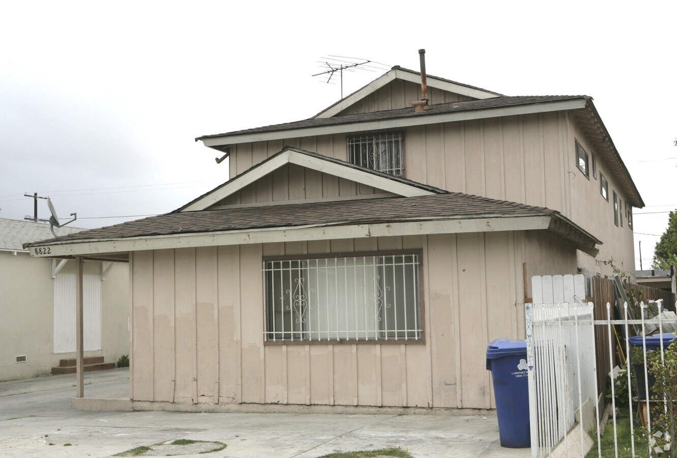 Photo - 8822 Baring Cross St