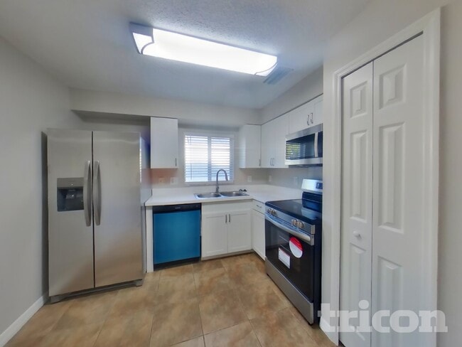 Photo - 4522 Reynolds Creek Ave