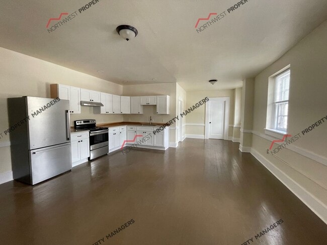 Photo - 455 N Market Blvd Unit #8