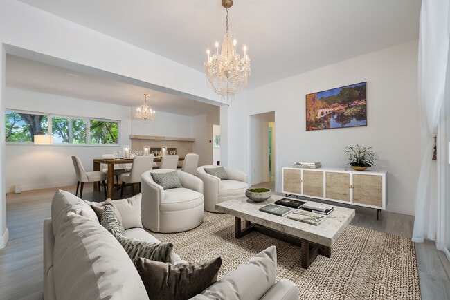 Building Photo - 12525 SW 72nd Ave Rental
