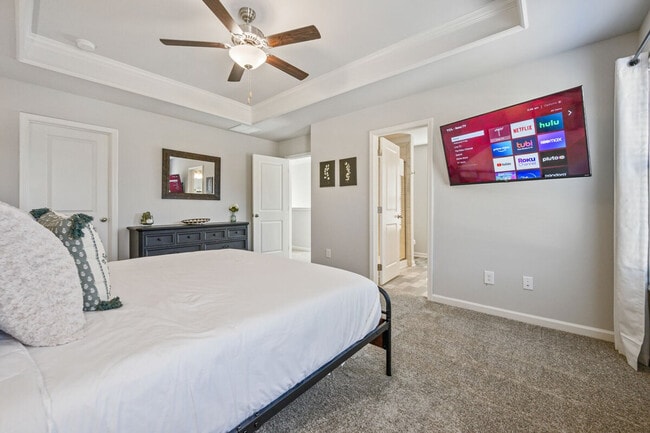 Photo - 2059 Pinnacle Walk Unit ID1234820P