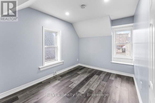 Photo - 30 Division St