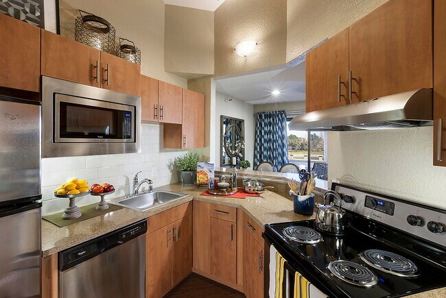 Photo - Lakeshore Landing
