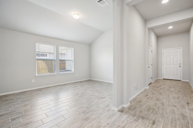 Photo - 124 Trailside Ln