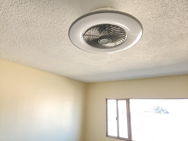 Photo - 1024 W 106th St Unit C