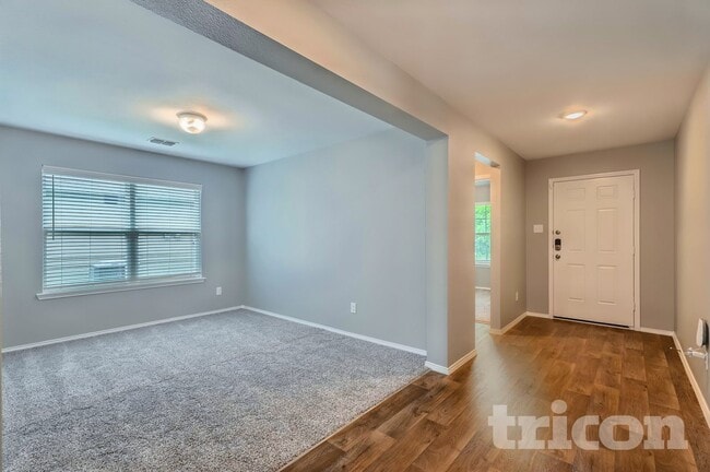 Photo - 126 Spring Creek Ln