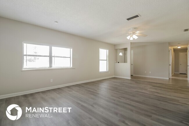 Photo - 1001 Wildwood Blvd