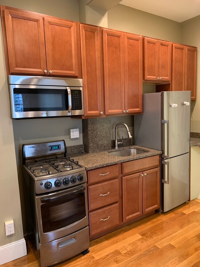 Photo - 146 Mount Auburn St