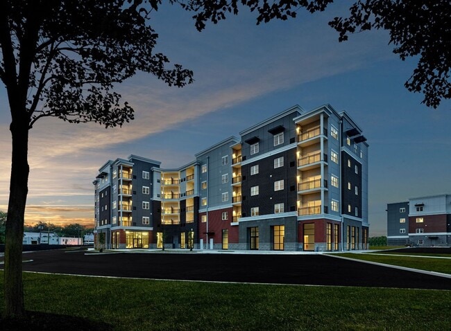 Building Photo - 999 W Fort Lee Rd