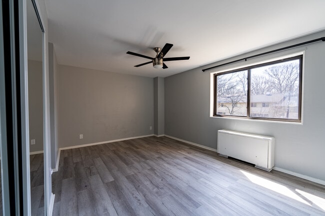 Photo - 8601 Manchester Rd Unidad 321