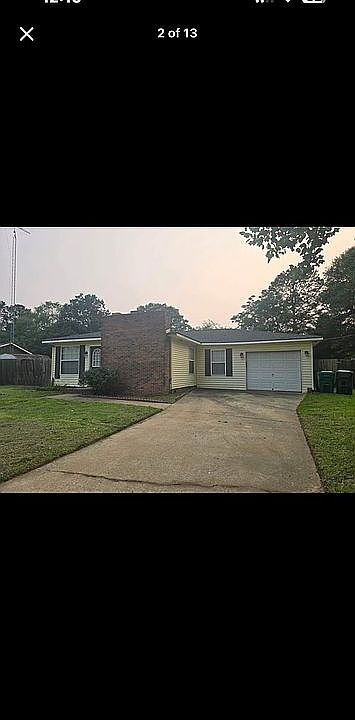Photo - 137 Elaine Dr House