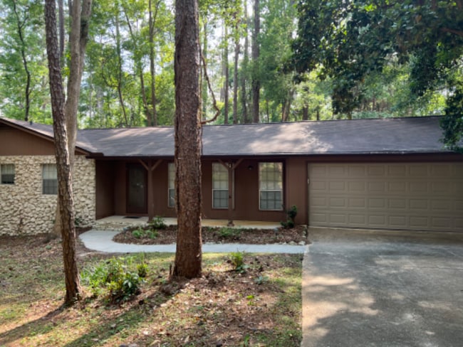 Building Photo - 7720 Bass Ridge Trail